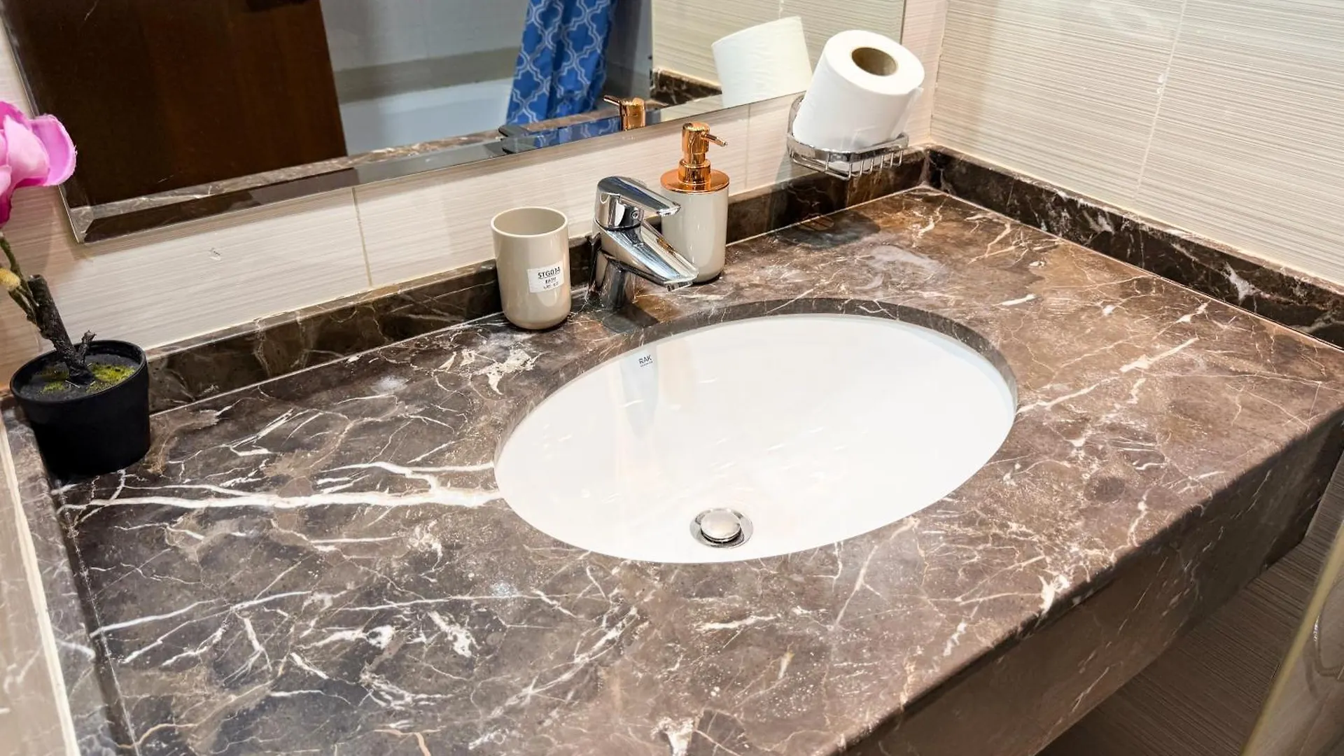 St-1908 Cozy Holiday Apartment In Jvc With Pool Access Dubai 0*,  United Arab Emirates